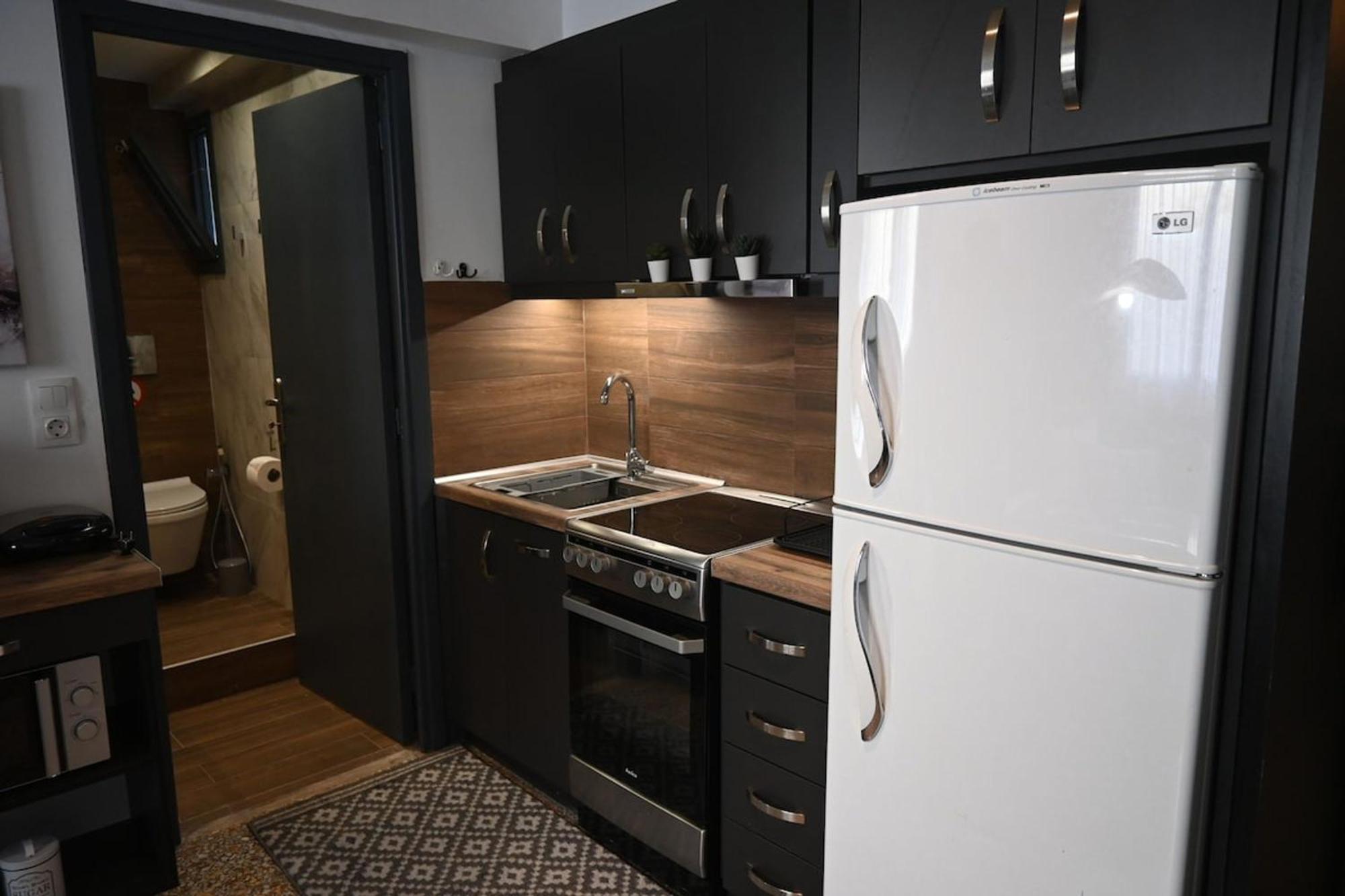 Haris 303 Apartment By Vpn Accomodation Ateny Zewnętrze zdjęcie
